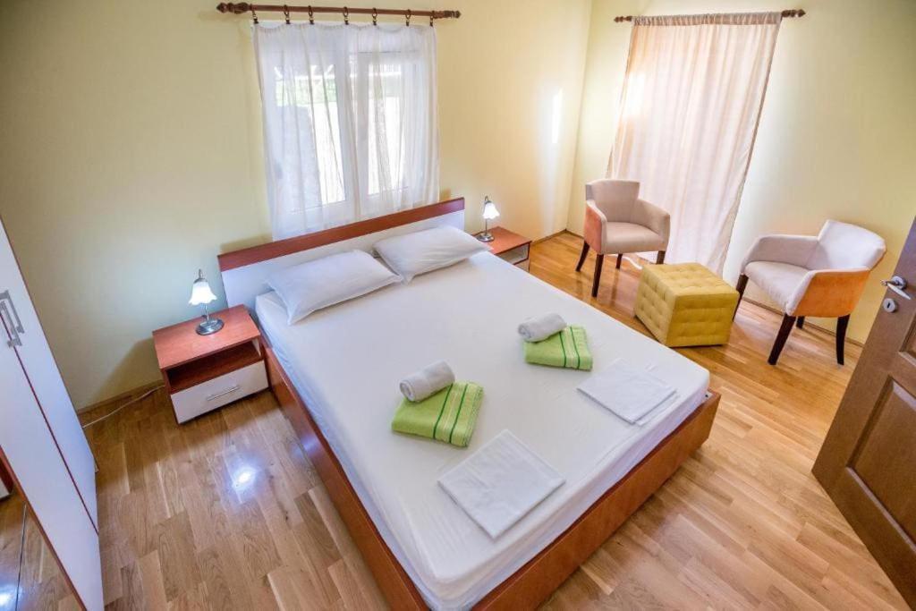 Majka Apartments コトル エクステリア 写真